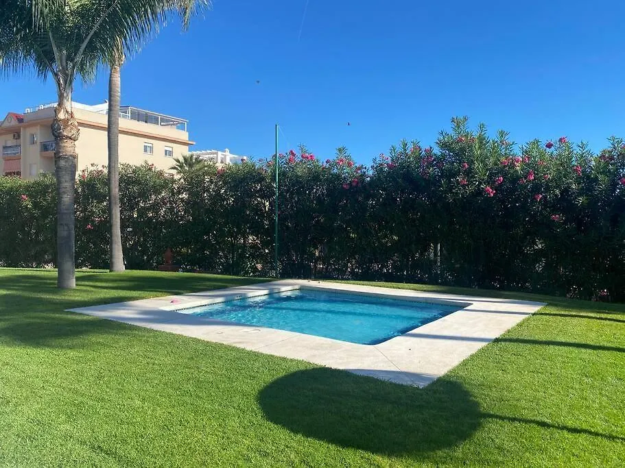 Central Estepona 3 Bed Apt With Pool And Parking Apartment