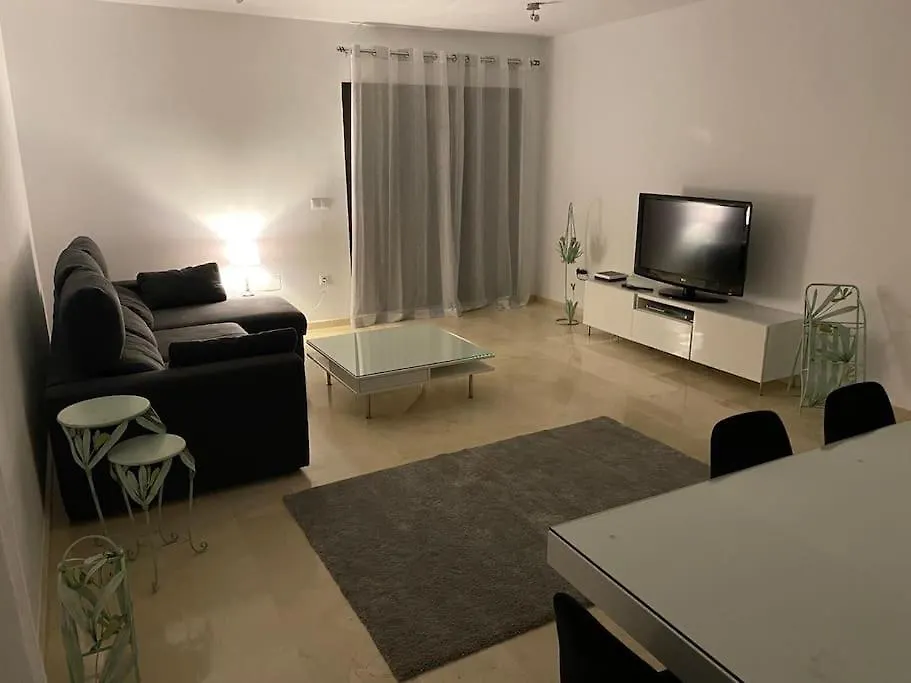 Central Estepona 3 Bed Apt With Pool And Parking Apartment